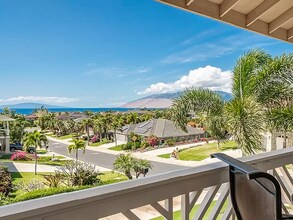 142 Laukahi St in Kihei, HI - Foto de edificio - Building Photo