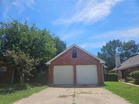3104 Morning Meadow Ln in Grand Prairie, TX - Building Photo