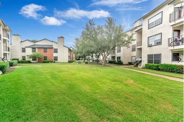 11050 Woodmeadow Pkwy in Dallas, TX - Building Photo - Building Photo