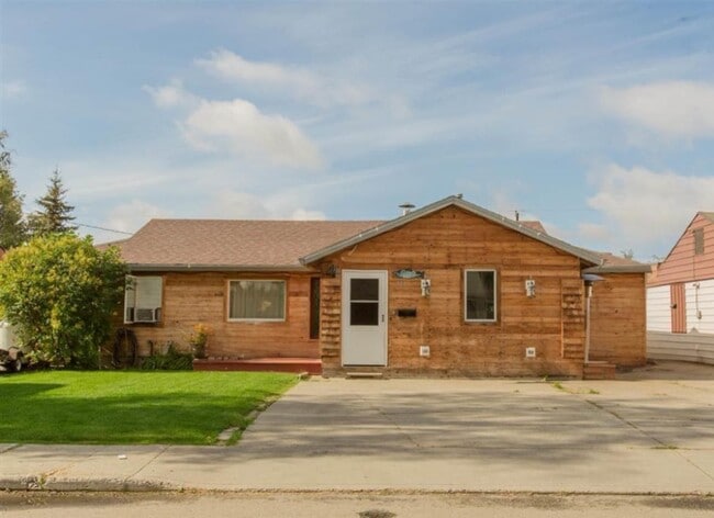 property at 304 Slater Dr