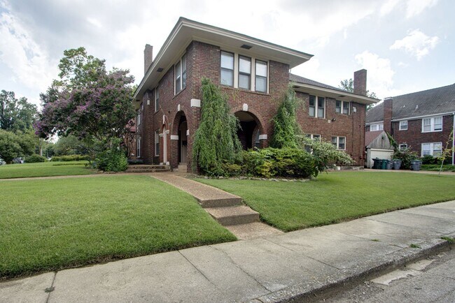 257 Hawthorne St in Memphis, TN - Building Photo - Building Photo