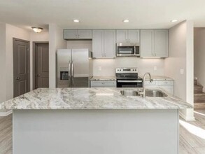 1243 N Bronough St in Tallahassee, FL - Building Photo - Building Photo