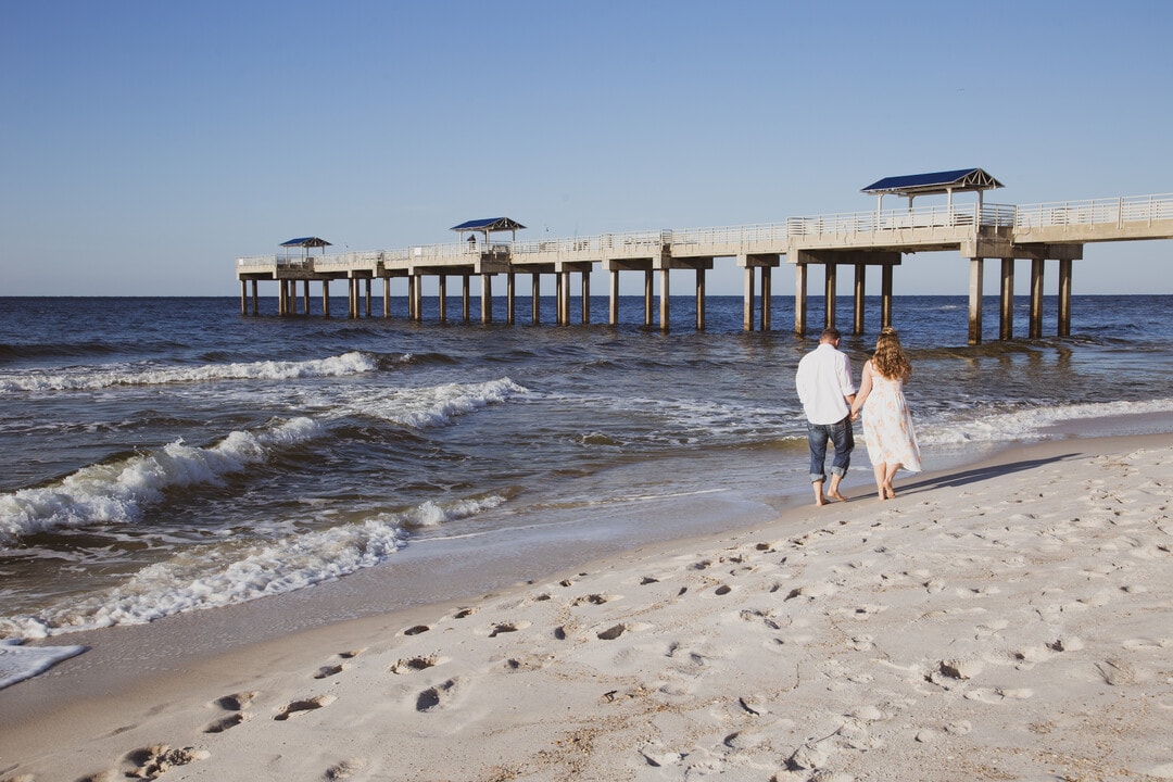 29479 Canal Rd in Orange Beach, AL - Foto de edificio