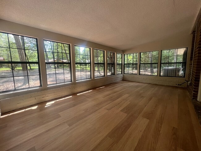 property at 16 Pate Pl