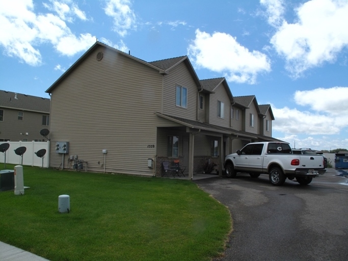 1537 N Stevens Dr in Idaho Falls, ID - Foto de edificio