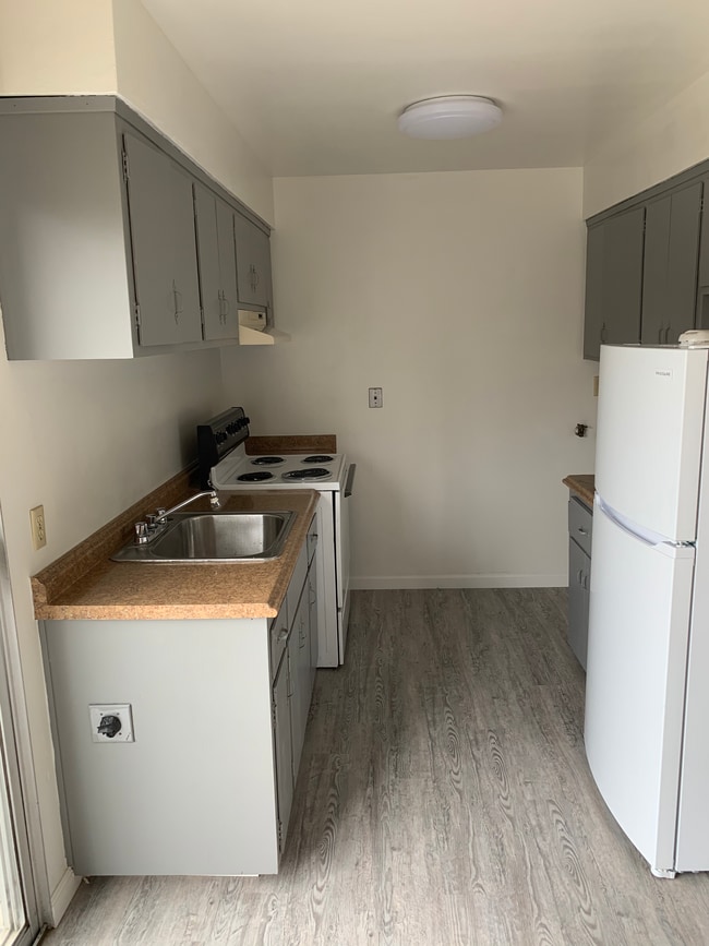 906 Channing Way, Unit D in Berkeley, CA - Foto de edificio - Building Photo