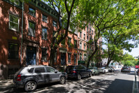 30 East 2nd Street in New York, NY - Foto de edificio - Building Photo