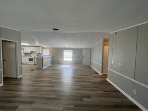 6803 Waters Ave in Savannah, GA - Building Photo - Building Photo