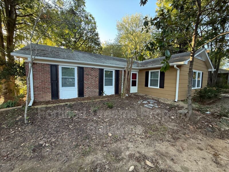 5409 Amberhill Dr in Greensboro, NC - Building Photo