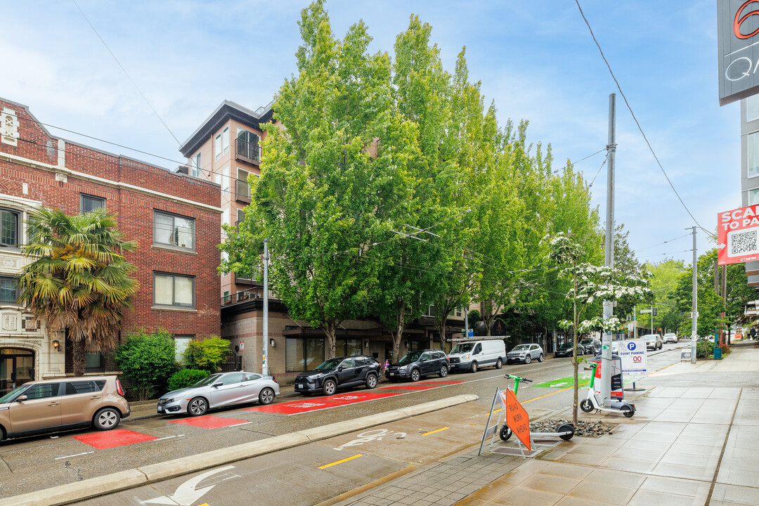 Athena in Seattle, WA - Foto de edificio