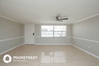 7205 Moravian Dr, Unit 2304 in Port Richey, FL - Building Photo - Building Photo