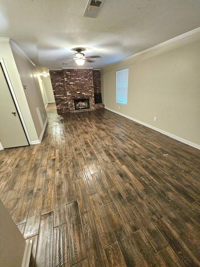 516 Colynwood Dr in Sherwood, AR - Foto de edificio - Building Photo