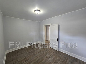 3895 Dr. William Finlayson St in Milwaukee, WI - Building Photo