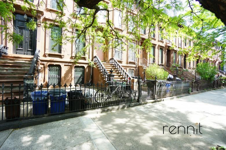461 Willoughby Ave in Brooklyn, NY - Building Photo