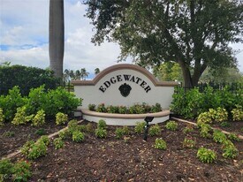 11620 Compass Point Dr in Ft. Myers, FL - Building Photo