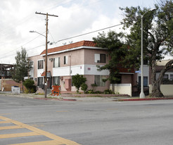 6703 Laurel Canyon Blvd Apartments