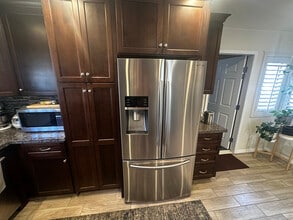 14421 Calneva Ln in Huntington Beach, CA - Building Photo - Building Photo