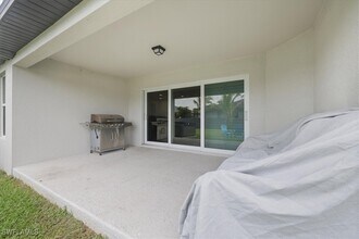 315 SW 31st Pl in Cape Coral, FL - Building Photo - Building Photo