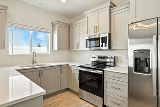 51 4375 West St, Unit 6 in Cedar City, UT - Building Photo - Building Photo