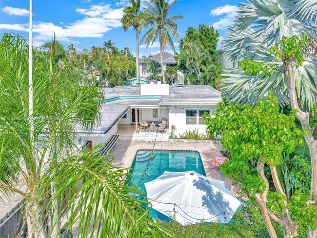 808 NE 16th Ave in Fort Lauderdale, FL - Foto de edificio - Building Photo