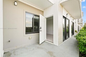 26126 SW 146th Ave in Homestead, FL - Building Photo - Building Photo