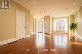 1291 Pape Ave in Toronto, ON - Building Photo - Building Photo