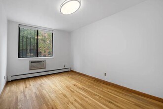 74-80 Madison Street in New York, NY - Building Photo - Building Photo