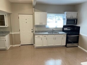 714 Broadway Ave in Melrose Park, IL - Building Photo - Building Photo