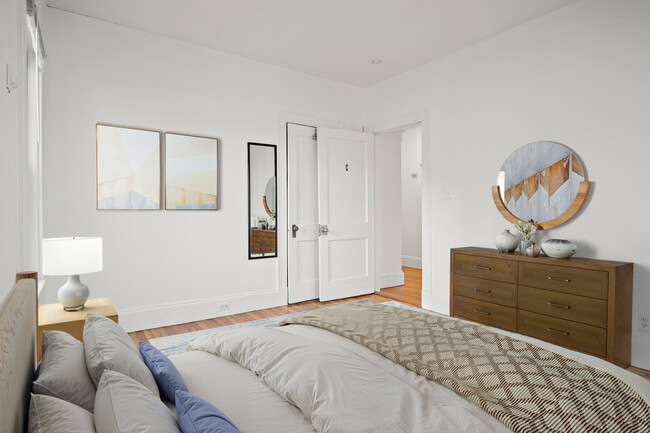 705 Washington St, Unit 1 in Boston, MA - Foto de edificio - Building Photo