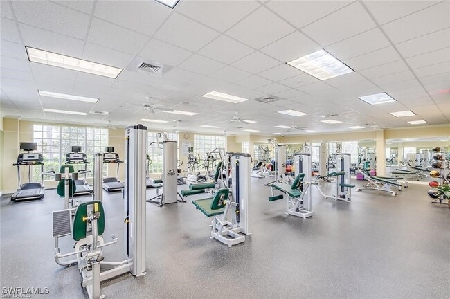 3955 Crosswater Dr in North Fort Myers, FL - Building Photo - Building Photo