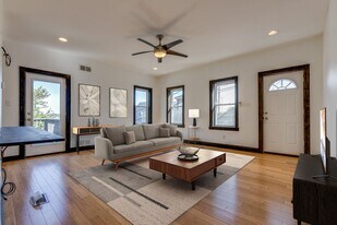 200 St Thomas St in Pittsburgh, PA - Building Photo