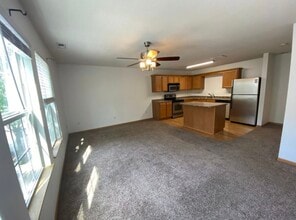 353 NE Sandalwood in Waukee, IA - Building Photo - Building Photo