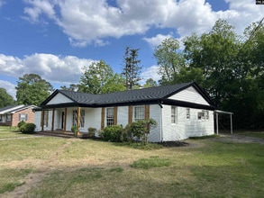 226 E Byrnes St in Denmark, SC - Building Photo - Building Photo
