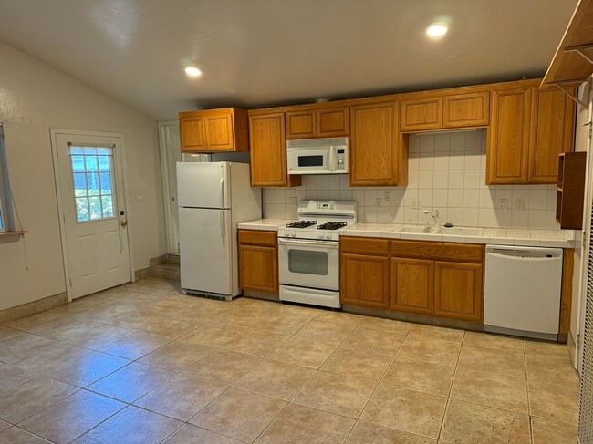 519 Hope St in Mountain View, CA - Building Photo - Building Photo