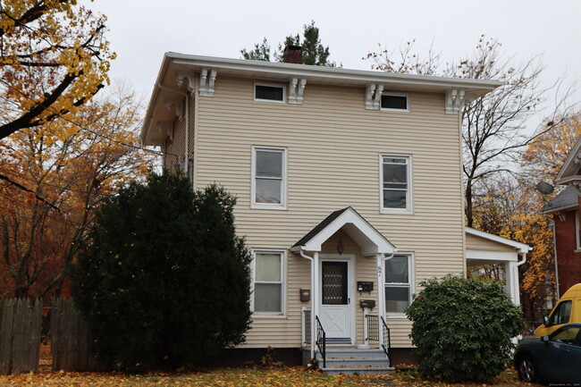 87 Pleasant St in New Britain, CT - Building Photo - Building Photo