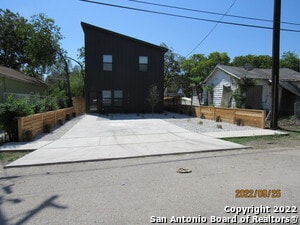 property at 2346 Dakota St