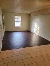 592 N Betty Jo Dr in Fayetteville, AR - Building Photo - Building Photo