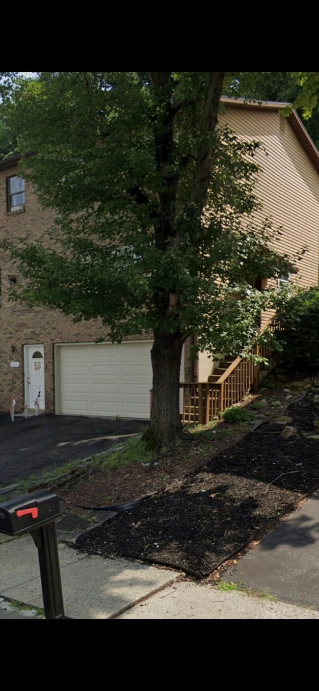 property at 2948 Klein St