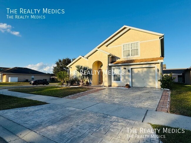 1228 Sandy Ridge Dr in Davenport, FL - Building Photo - Building Photo