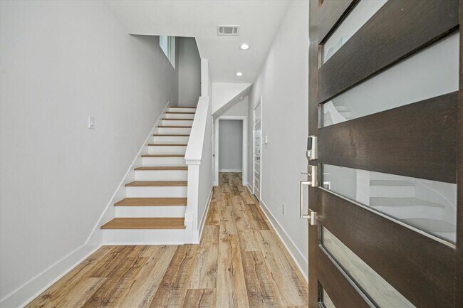 2308 Campbell Rd in Houston, TX - Foto de edificio - Building Photo