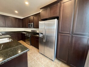 3845 Lookout Dr in Modesto, CA - Building Photo - Building Photo