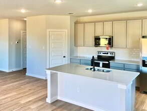 14607 Emerio Dr in San Antonio, TX - Building Photo - Building Photo