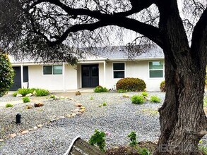 16731 Callado Ct in San Diego, CA - Building Photo - Building Photo