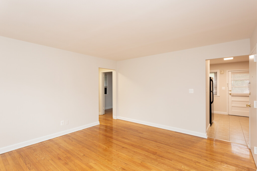 Hillside Apartments in Edison, NJ