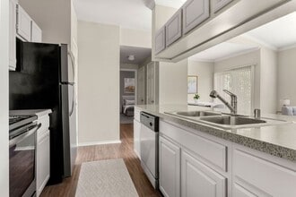 Breckinridge Point in Richardson, TX - Building Photo - Building Photo