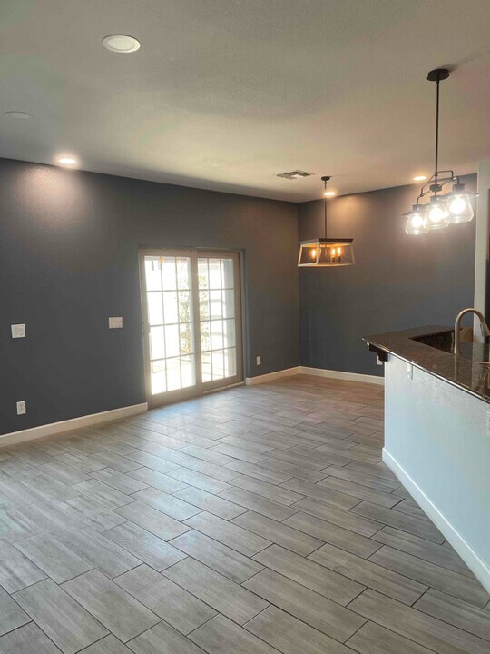 1812 West Vermont Ave in Phoenix, AZ - Building Photo