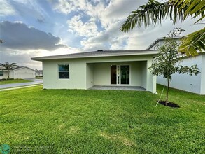 13431 Amber Waves Ave in Delray Beach, FL - Building Photo - Building Photo