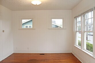 4806 NE 29th Ave in Portland, OR - Building Photo - Building Photo