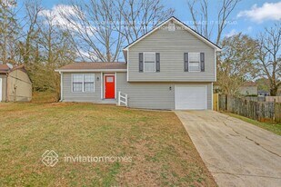 1065 Parkwest Ct in Stone Mountain, GA - Building Photo