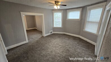 3209 Gilbert Ave in Cincinnati, OH - Building Photo - Building Photo